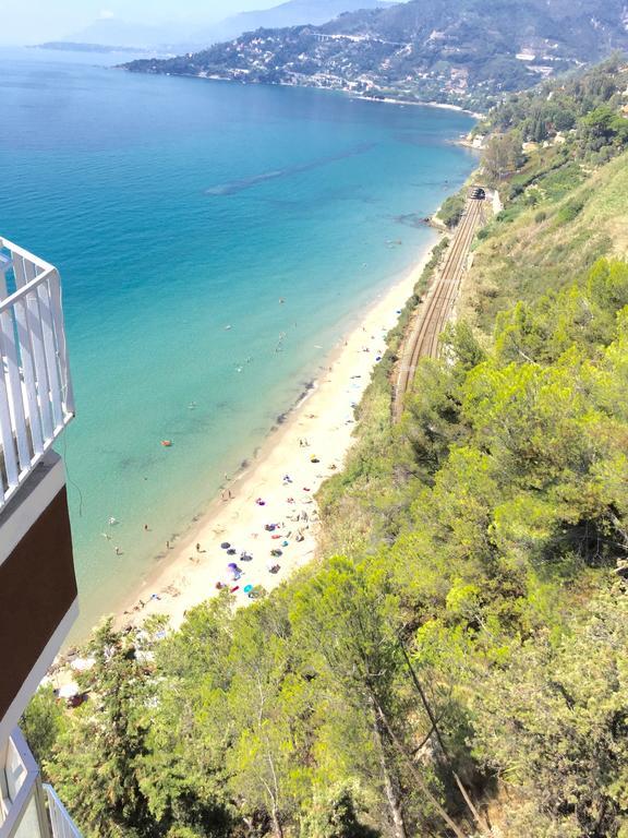 Casa Calandre Mare Apartment Ventimiglia Exterior photo