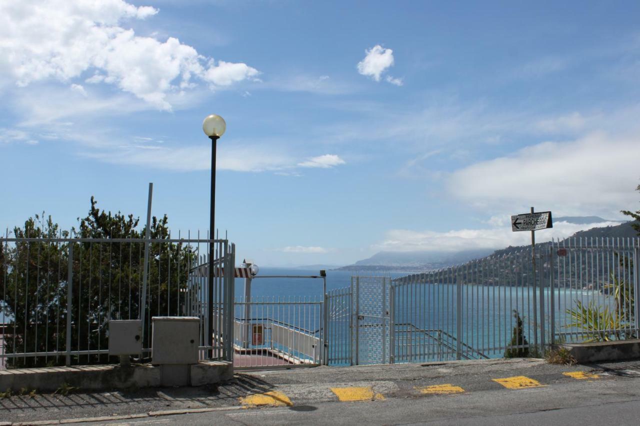 Casa Calandre Mare Apartment Ventimiglia Exterior photo